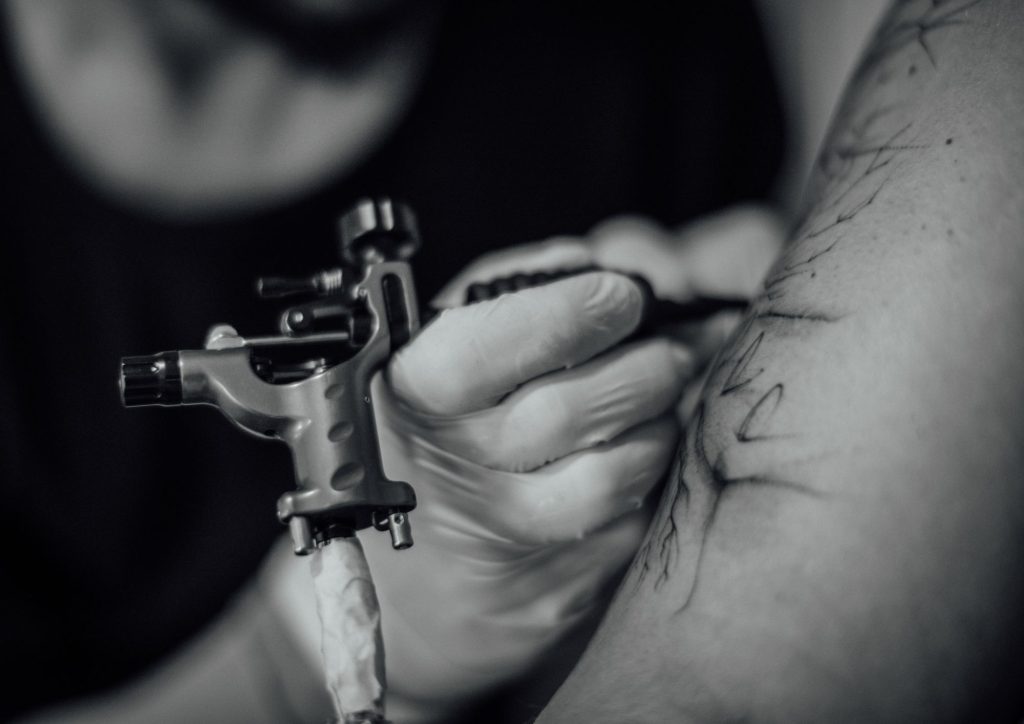 SONO UFFICIALMENTE APERTE LE ISCRIZIONI AL CORSO DI TATUAGGIO