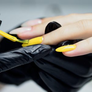 Nail Design: tecniche creative e relazione con il cliente